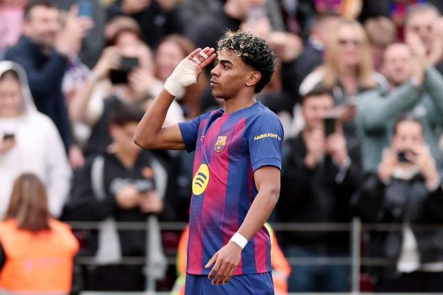 开云平台-4-1！亚马尔帽子戏法，2亿超巨破纪录，巴萨吊打黄潜，甩皇马4分